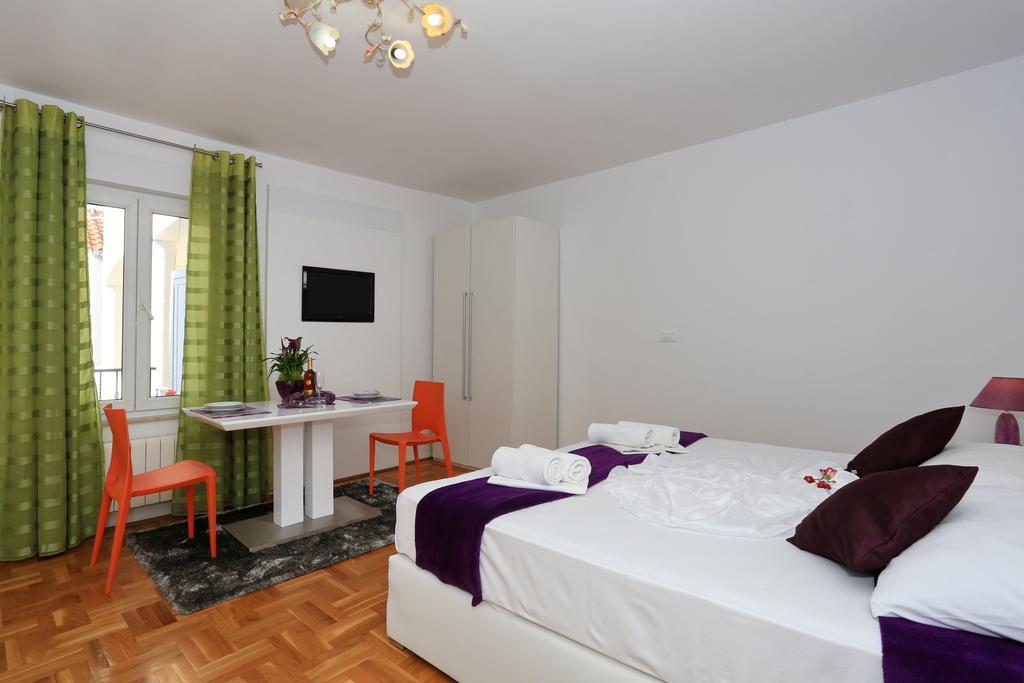 Apartments Maruna Self Check-In Задар Екстериор снимка