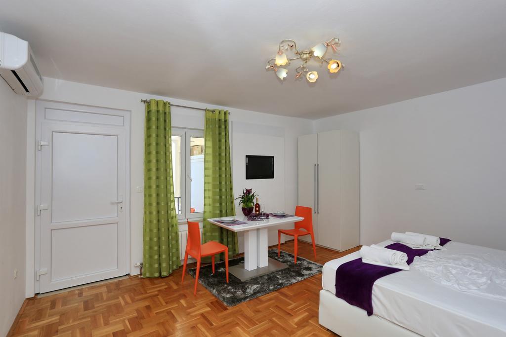 Apartments Maruna Self Check-In Задар Екстериор снимка