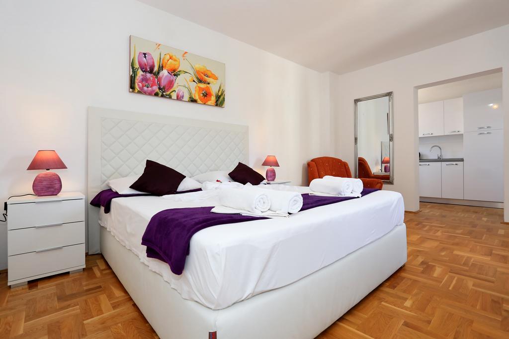 Apartments Maruna Self Check-In Задар Екстериор снимка