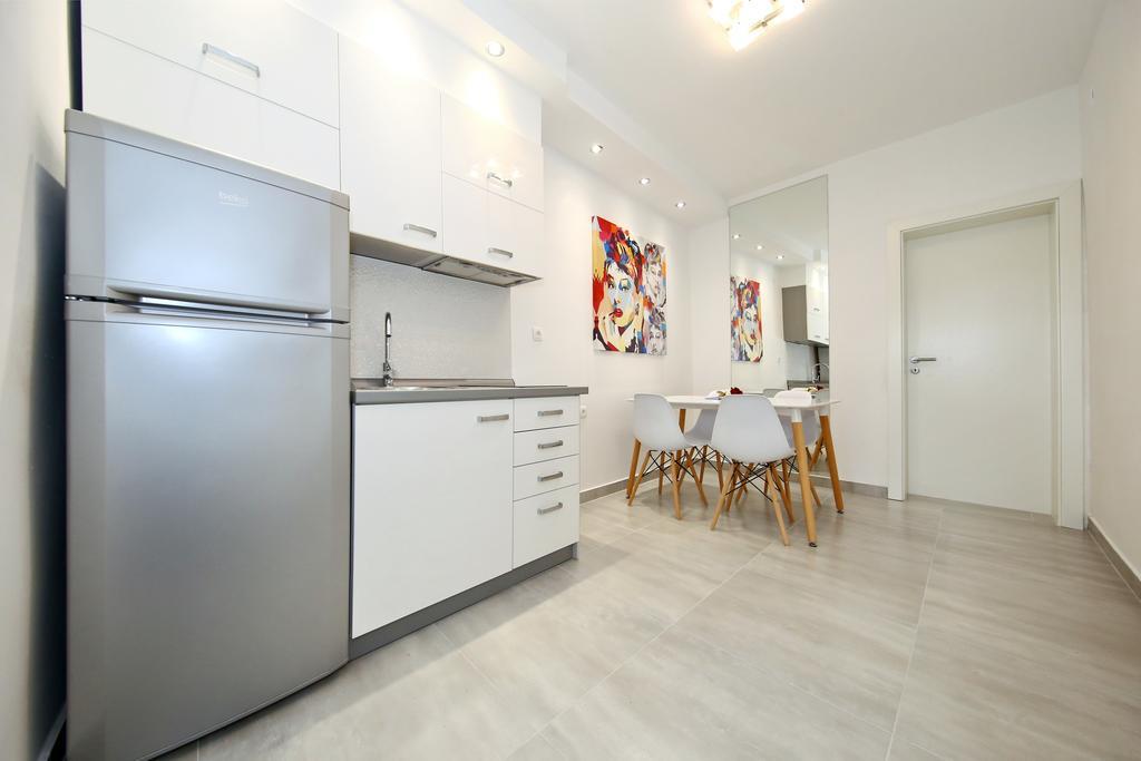 Apartments Maruna Self Check-In Задар Екстериор снимка